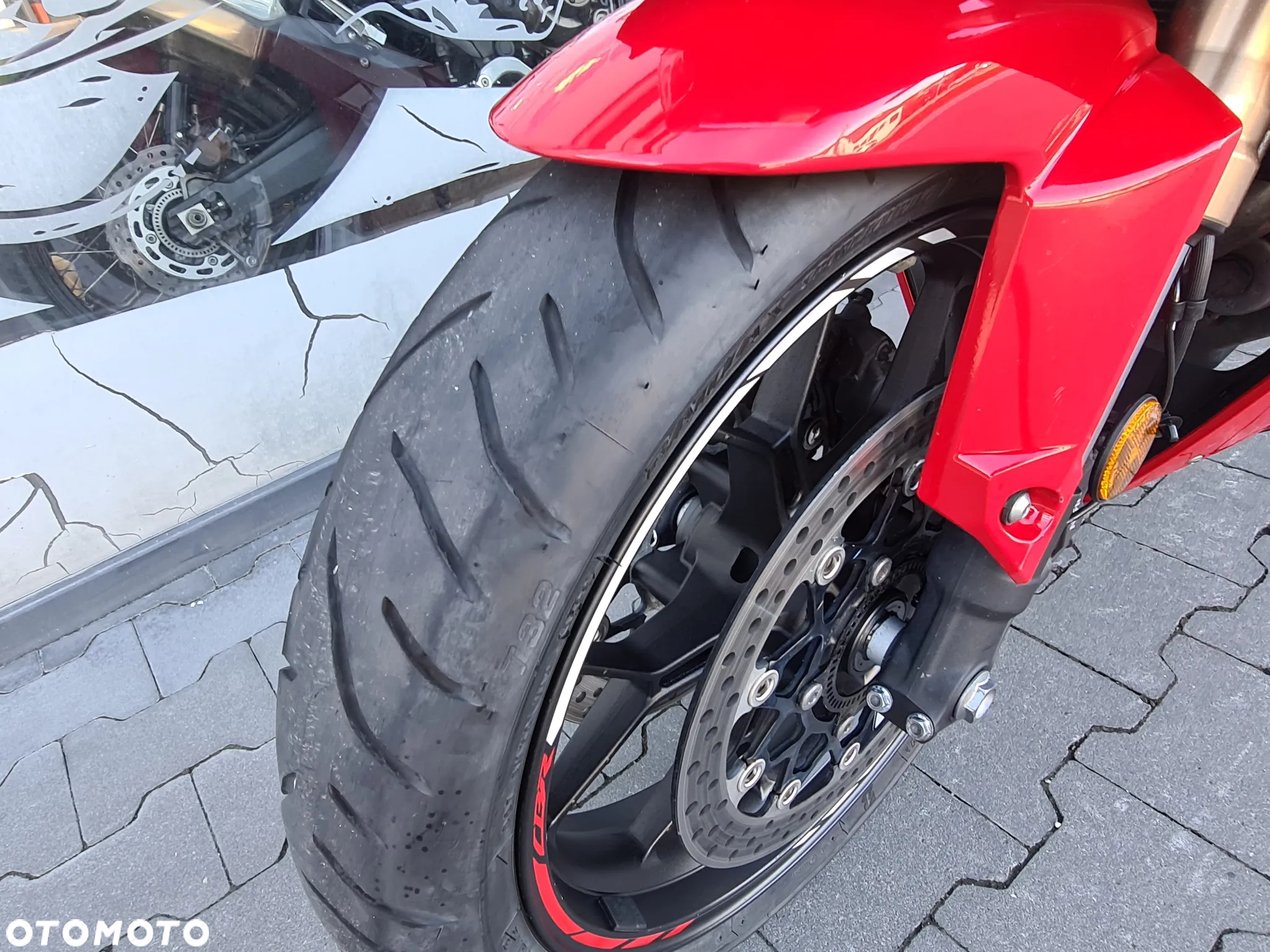 Honda CBR - 15