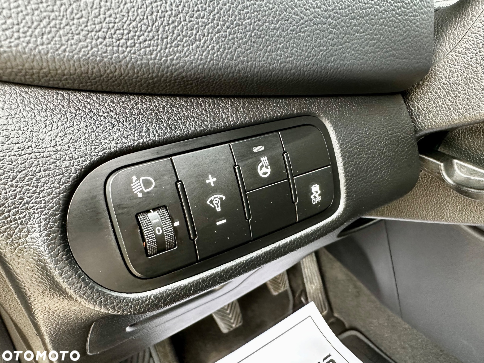 Kia Carens 1.7 CRDi 141 ISG UEFA EURO 2016 - 20