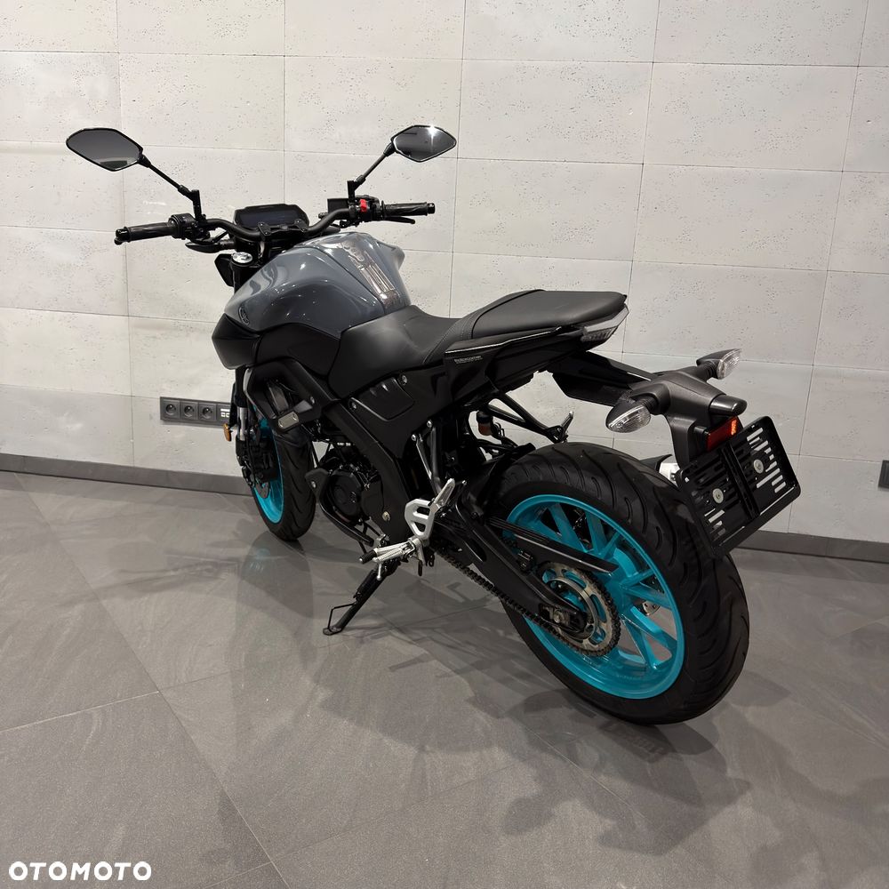 Yamaha MT - 9