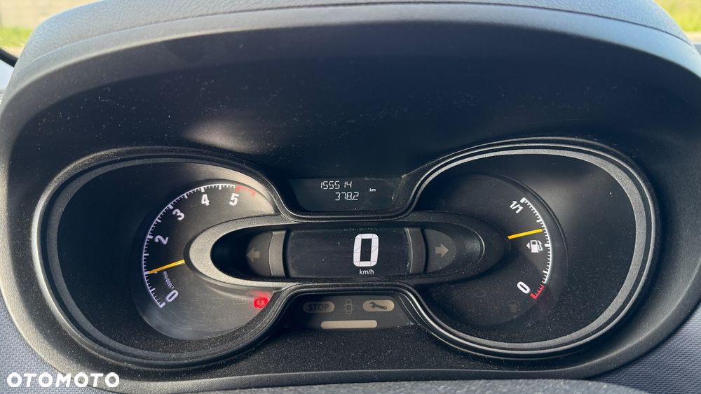 Opel Vivaro - 10