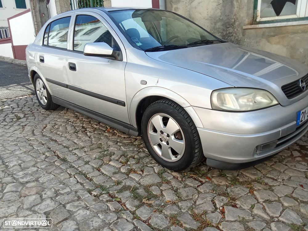 Opel Astra - 4