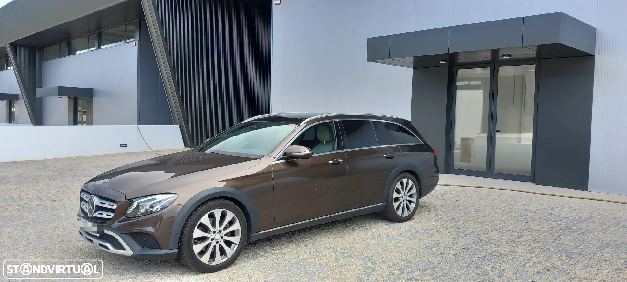 Mercedes-Benz E 220 d 4-Matic All Terrain Avantgarde + - 4