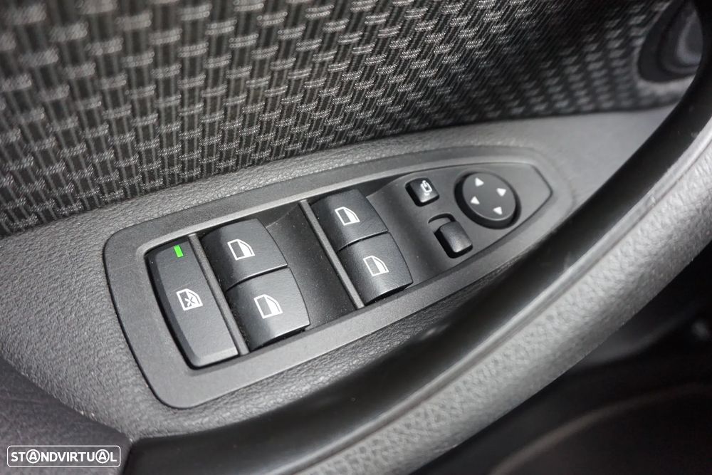 BMW X2 xDrive25e Advantage Plus - 29