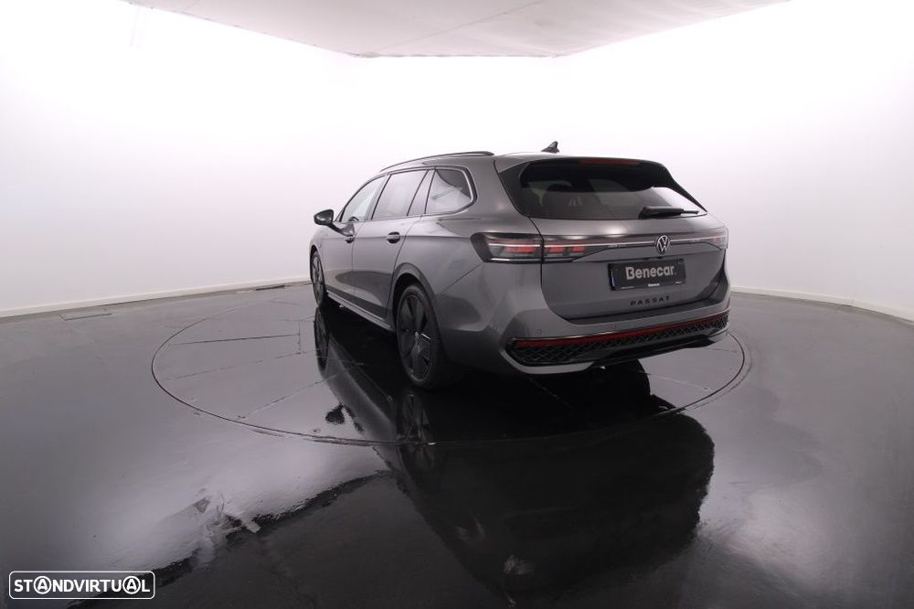 VW Passat Variant 1.5 TSI eHybrid R-Line DSG - 6