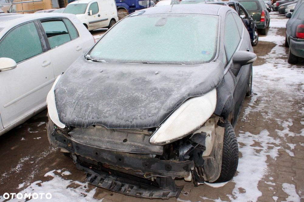 Ford Fiesta MK7 2009 1.25i HB3D (MASKA, ZDERZAK, LAMPA, BŁOTNIK, DRZWI, SZYBA, FOTEL) - 3