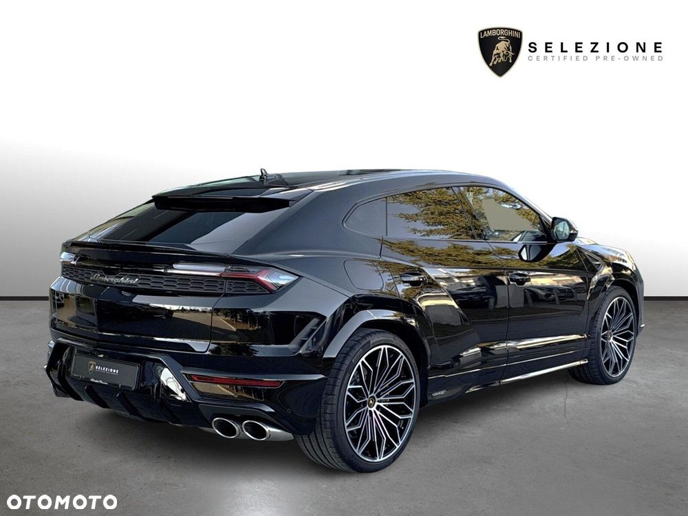 Lamborghini Urus - 3