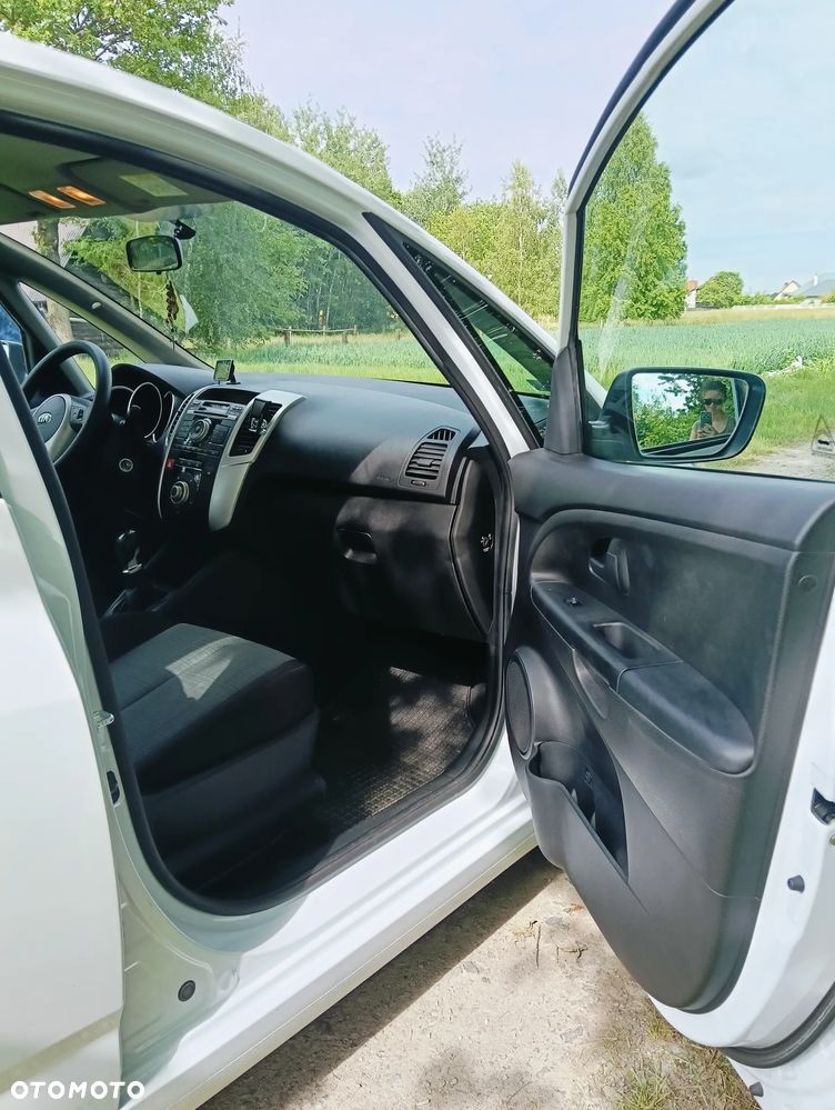 Kia Venga 1.4 M - 10