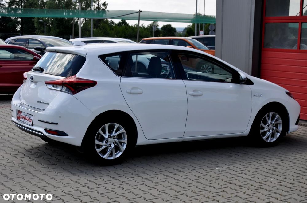 Toyota Auris - 14