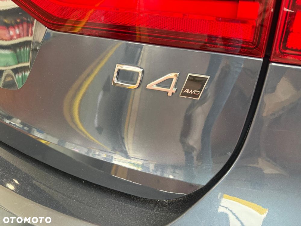 Volvo V90 D4 SCR AWD Kinetic - 23