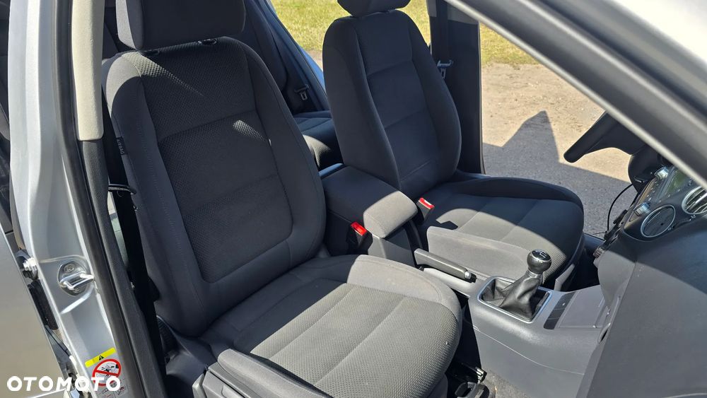 Volkswagen Golf Plus 1.6 Comfortline - 34