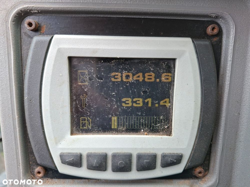 JCB 65 R-1 - 17