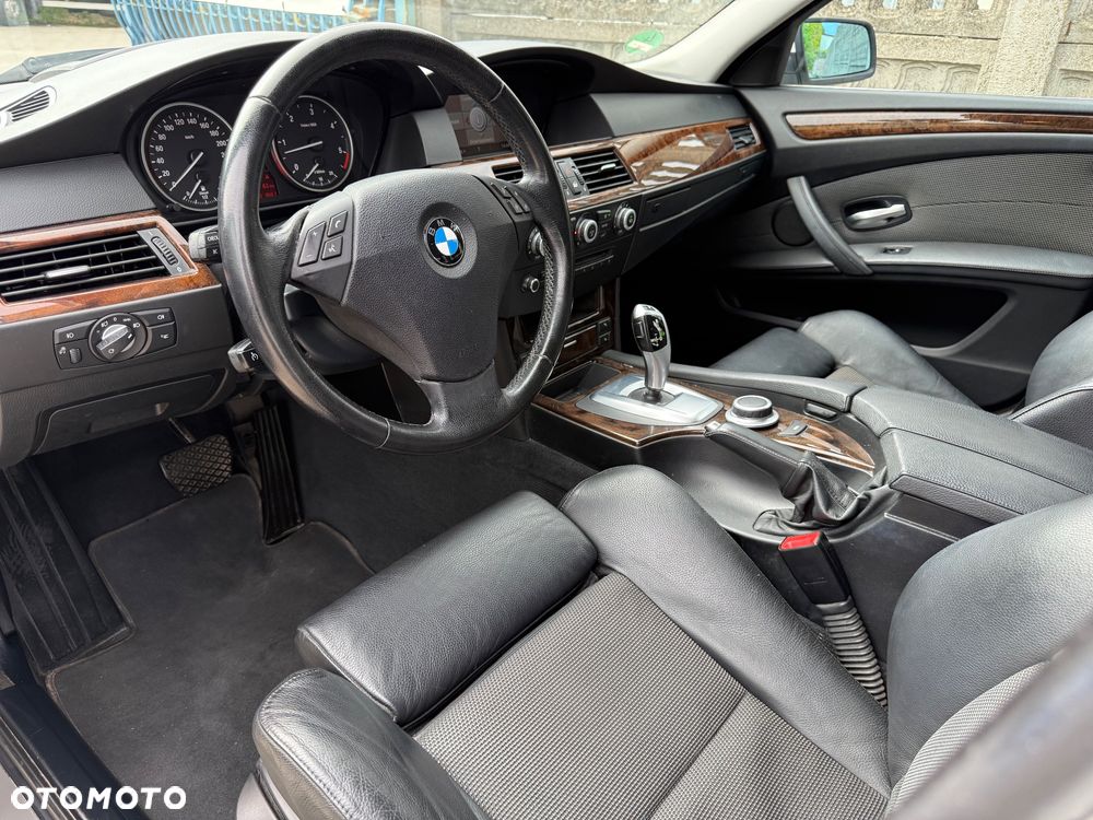 BMW Seria 5 530d - 22