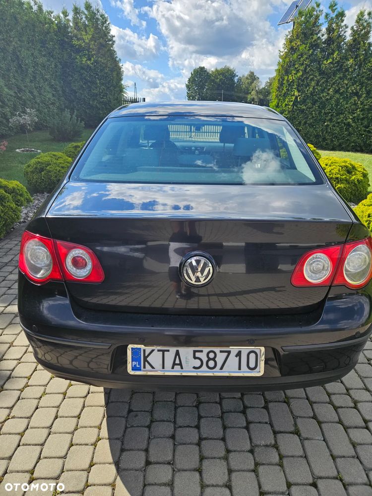 Volkswagen Passat 1.9 TDI Comfortline - 3