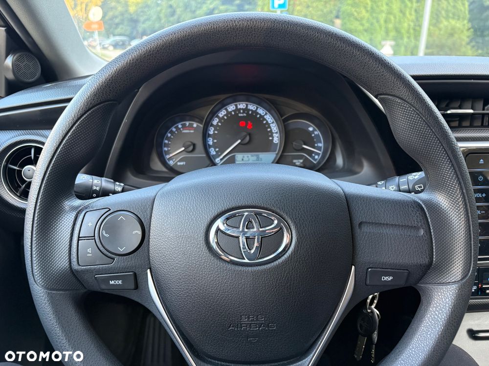 Toyota Auris 1.33 VVT-i Active - 13