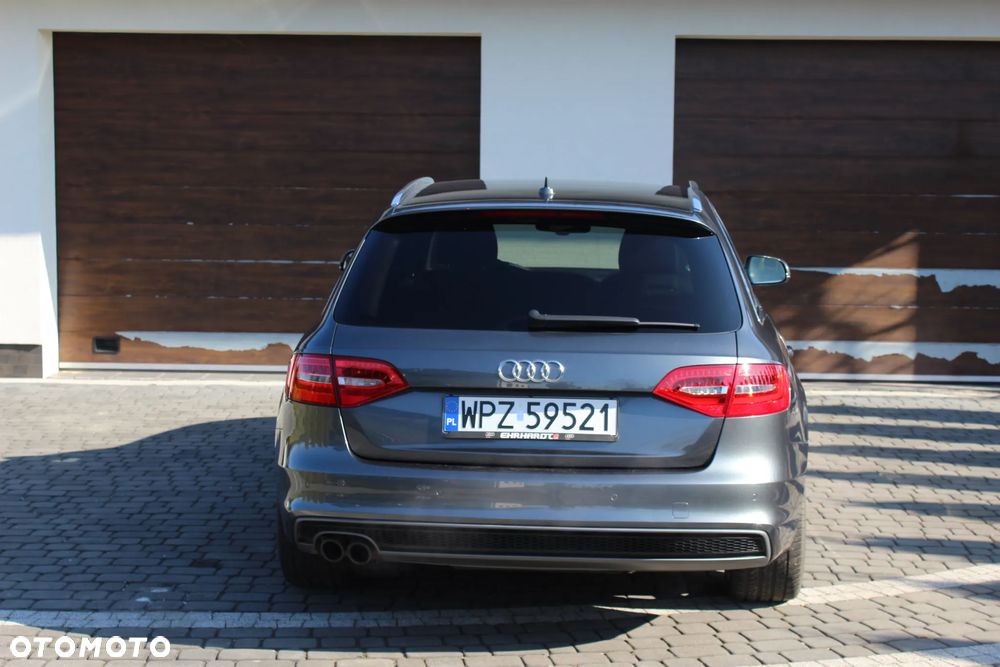 Audi A4 Avant - 6