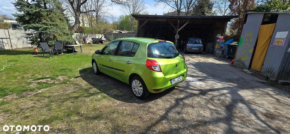 Renault Clio - 2