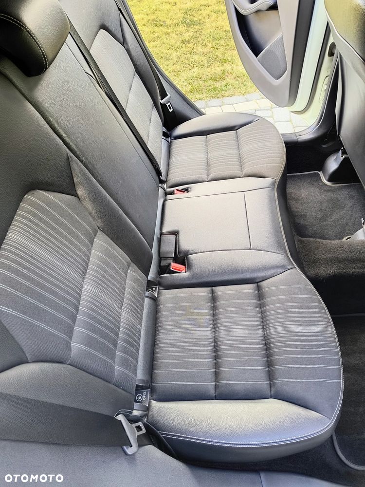 Mercedes-Benz Klasa B - 30