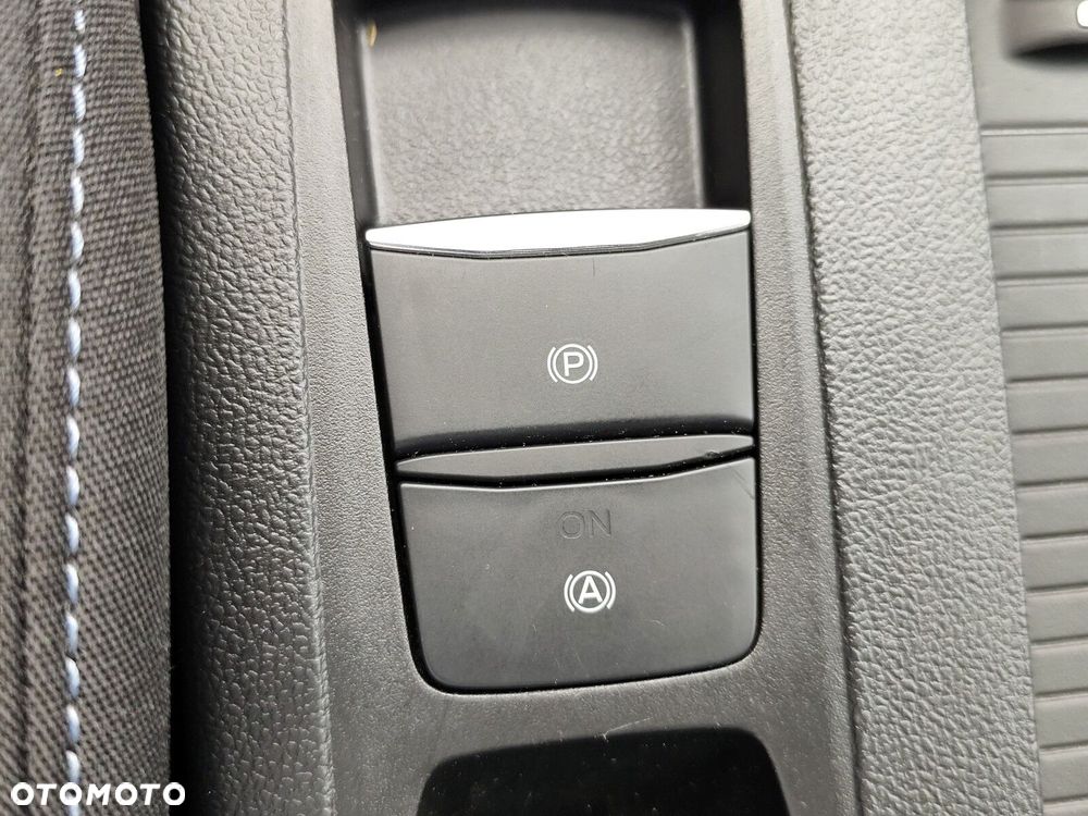 Ford Focus - 33