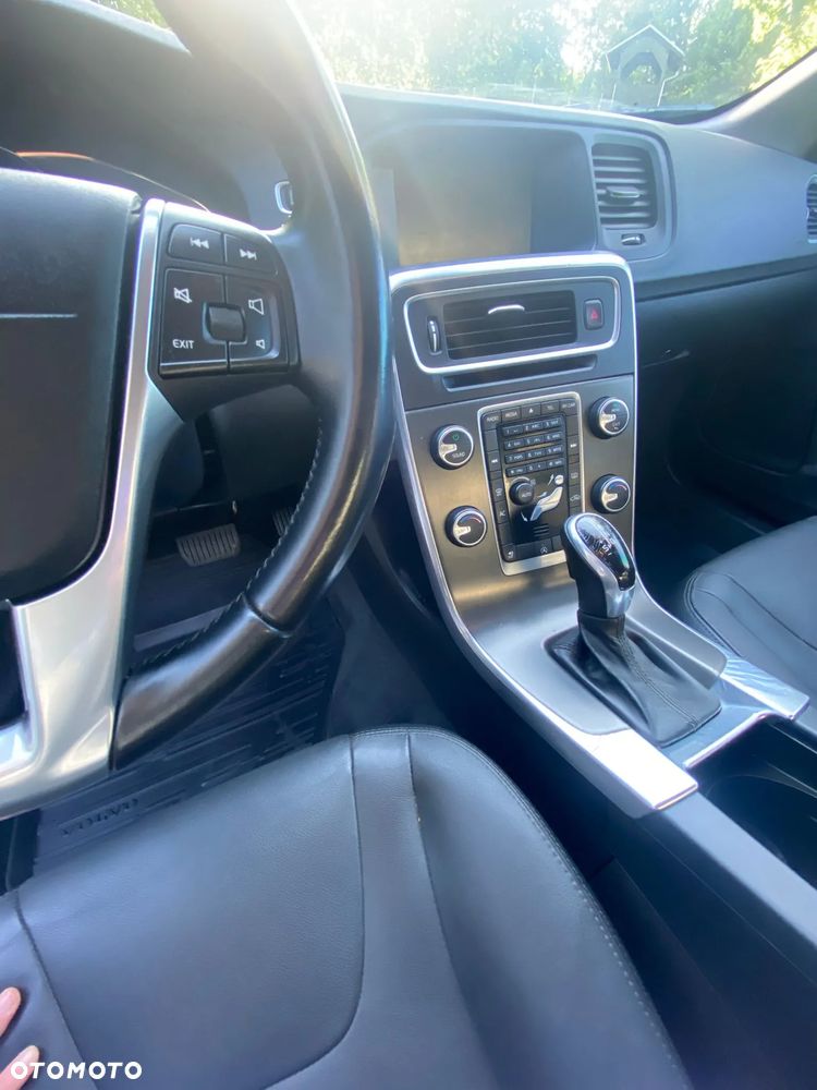 Volvo S60 T5 Drive-E Base - 6