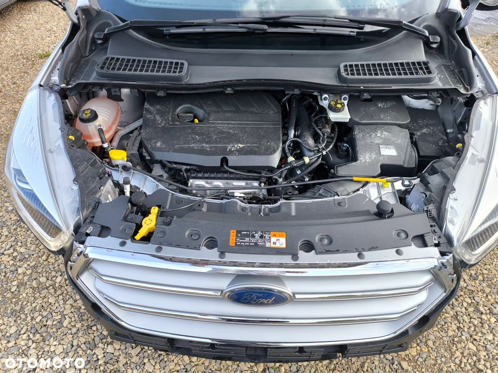 Ford Kuga - 12
