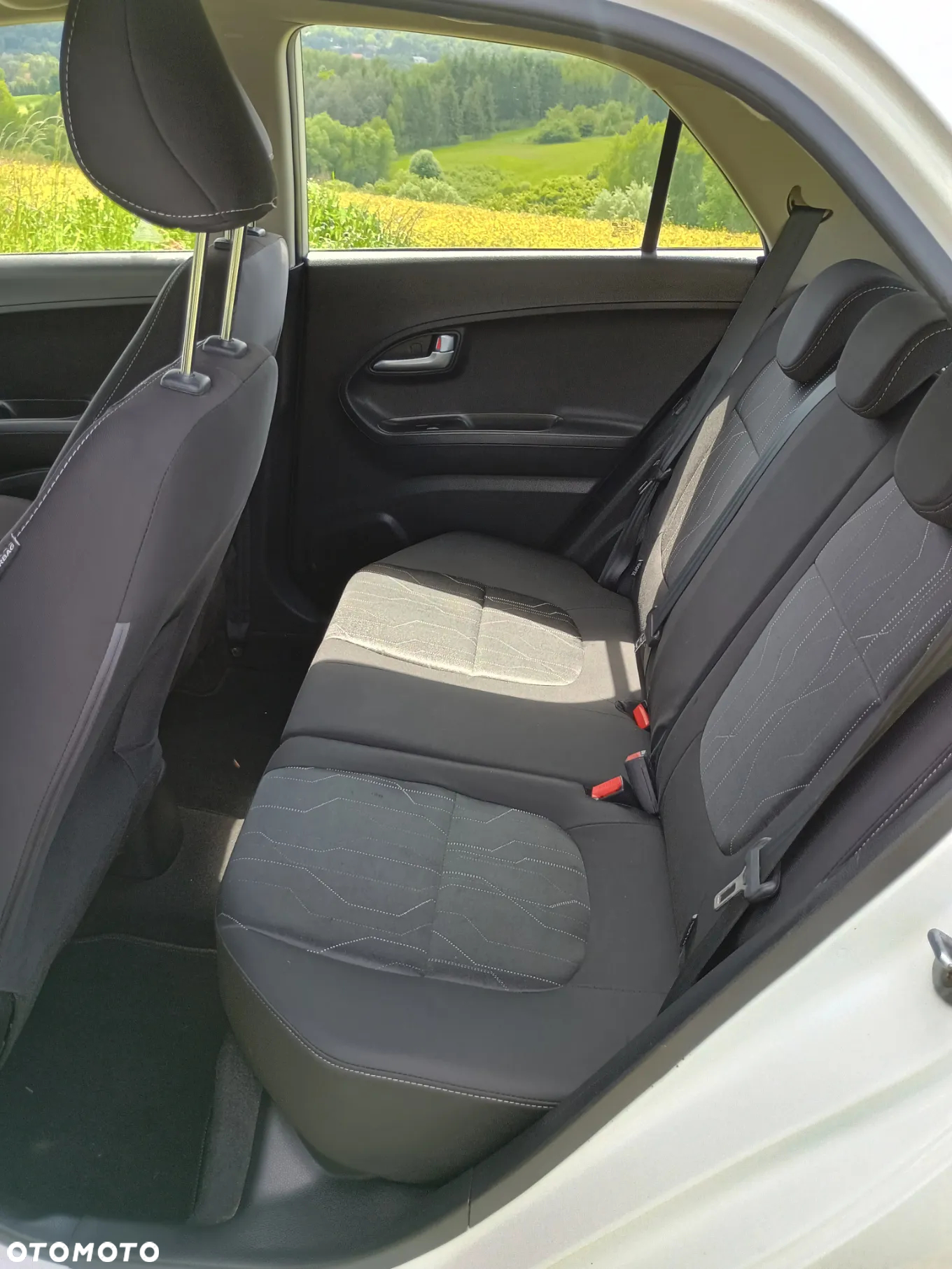 Kia Picanto 1.0 Business Line Plus - 28