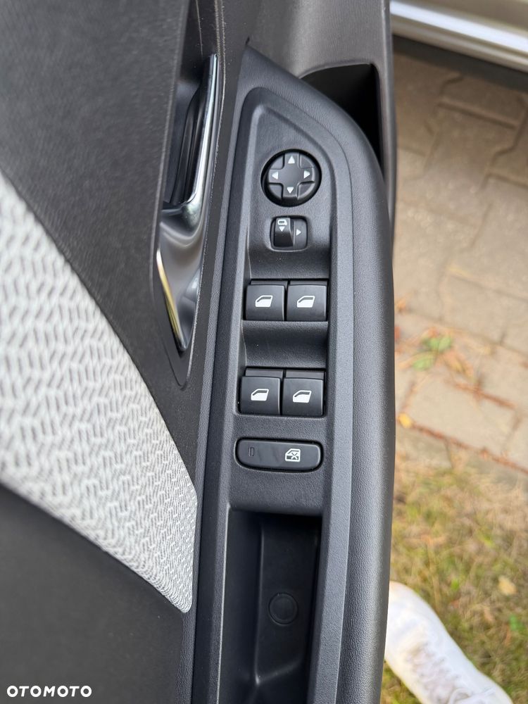 Citroën C4 PureTech 130 Stop&Start C-SERIES - 18