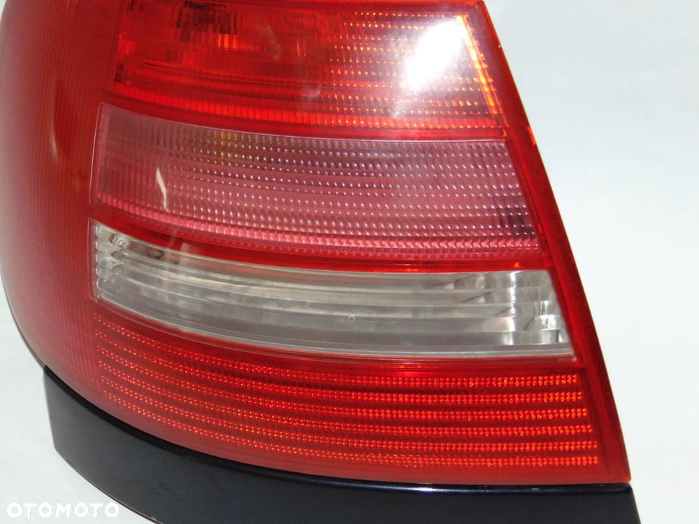 ORYGINAŁ lampa tylna tył lewa prawa LZ5L Audi A4 B5 FL lift sedan 99-00r - 3