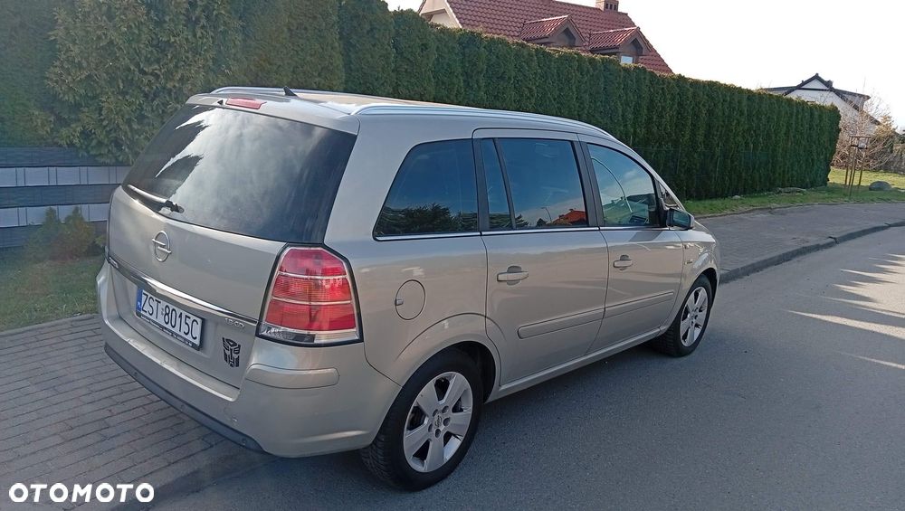 Opel Zafira - 3