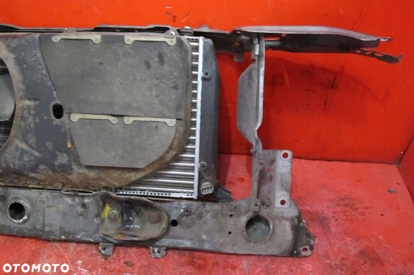 AUDI 80 B3 86-91 1.8 B JN LY7P PAS PRZEDNI WZMOCNIENIE CHŁODNICA WENTYLATOR - 9
