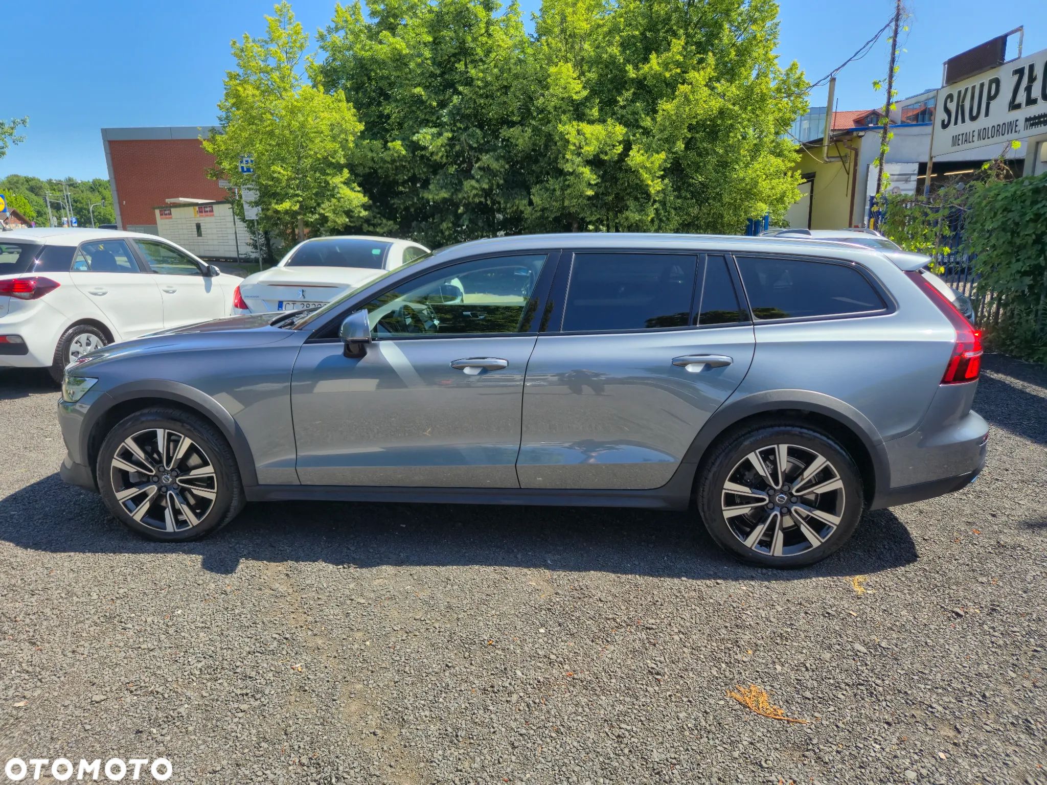 Volvo V60 Cross Country Pro B5 B AWD - 1