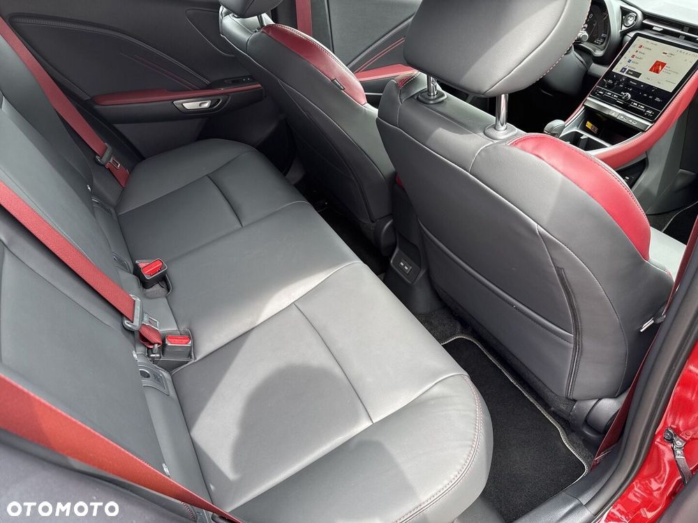 Lexus LBX - 11
