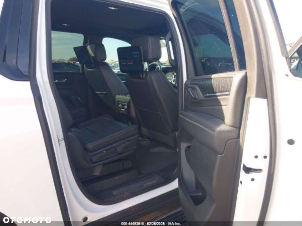 GMC Yukon - 10
