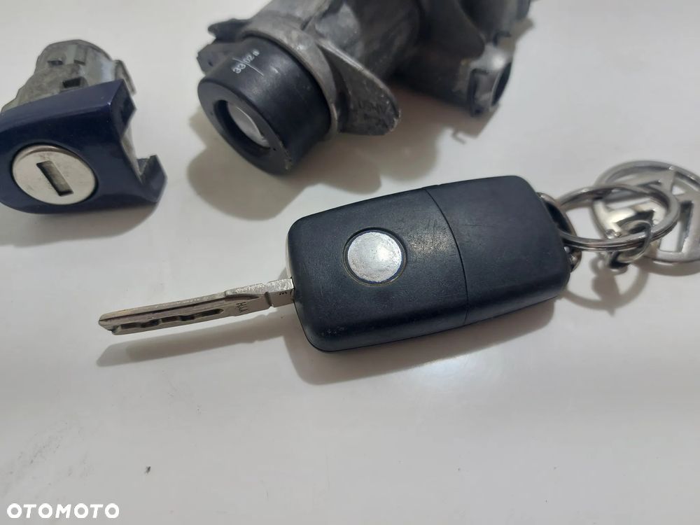 STACYJKA KLUCZYK ZAMEK AUTOMATYCZNA SKRZYNIA VW PASSAT B5FL SLASK WYSYLKA - 3