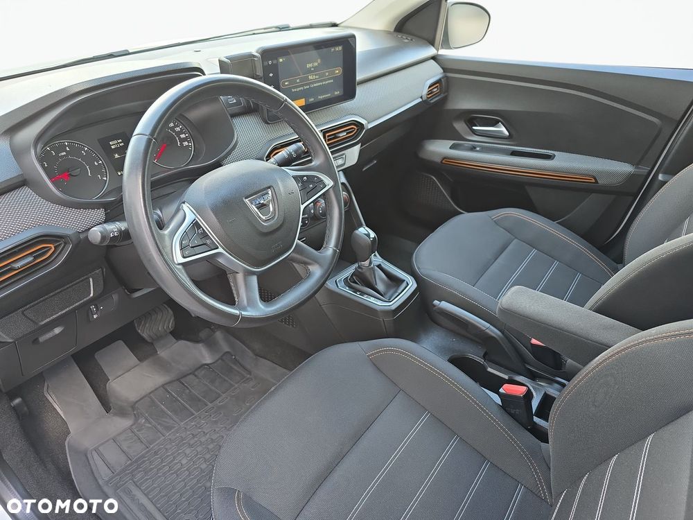 Dacia Sandero Stepway 1.0 TCe Comfort CVT - 11