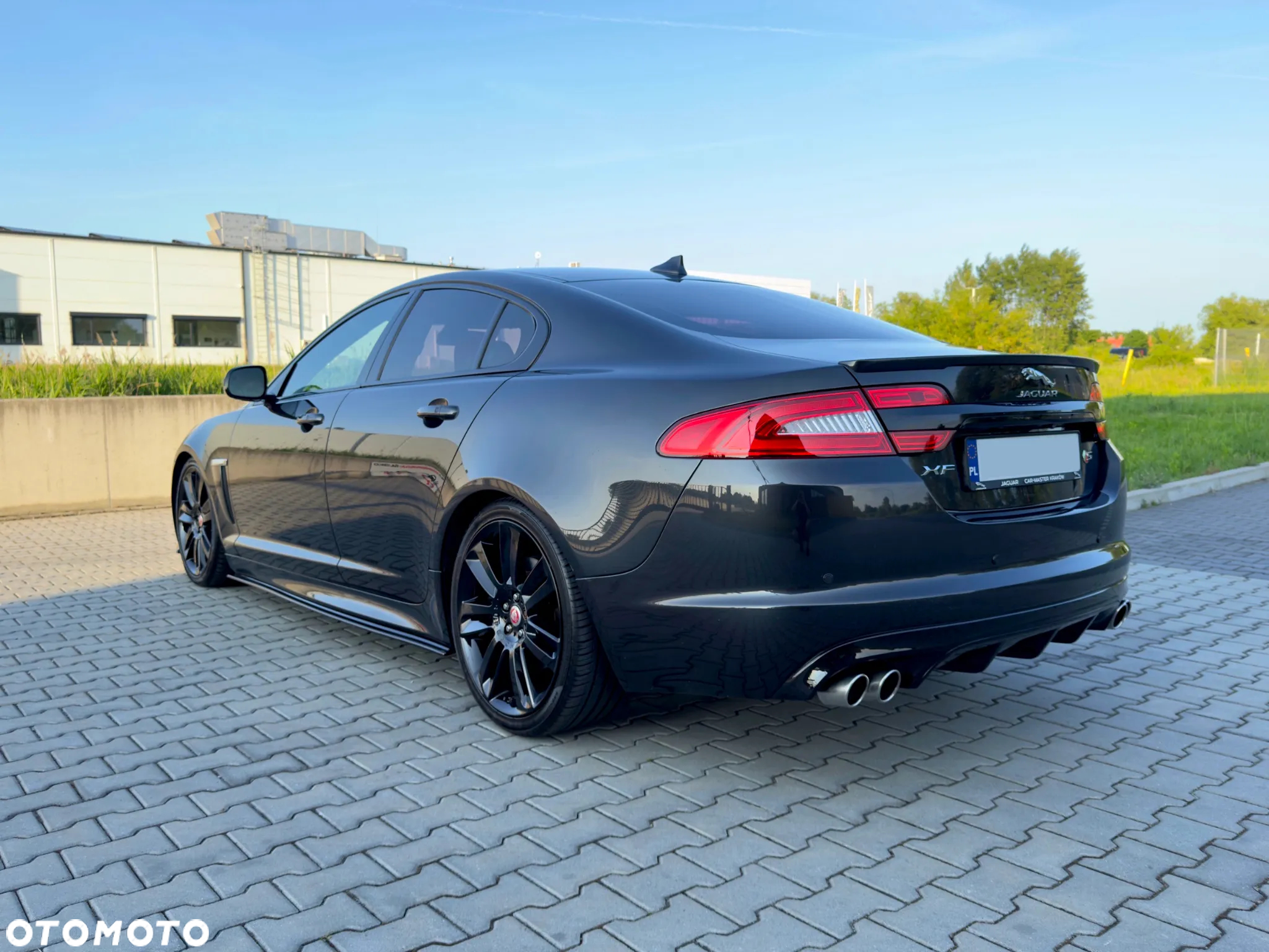 Jaguar XF 3.0 TDV6 R-Sport - 7