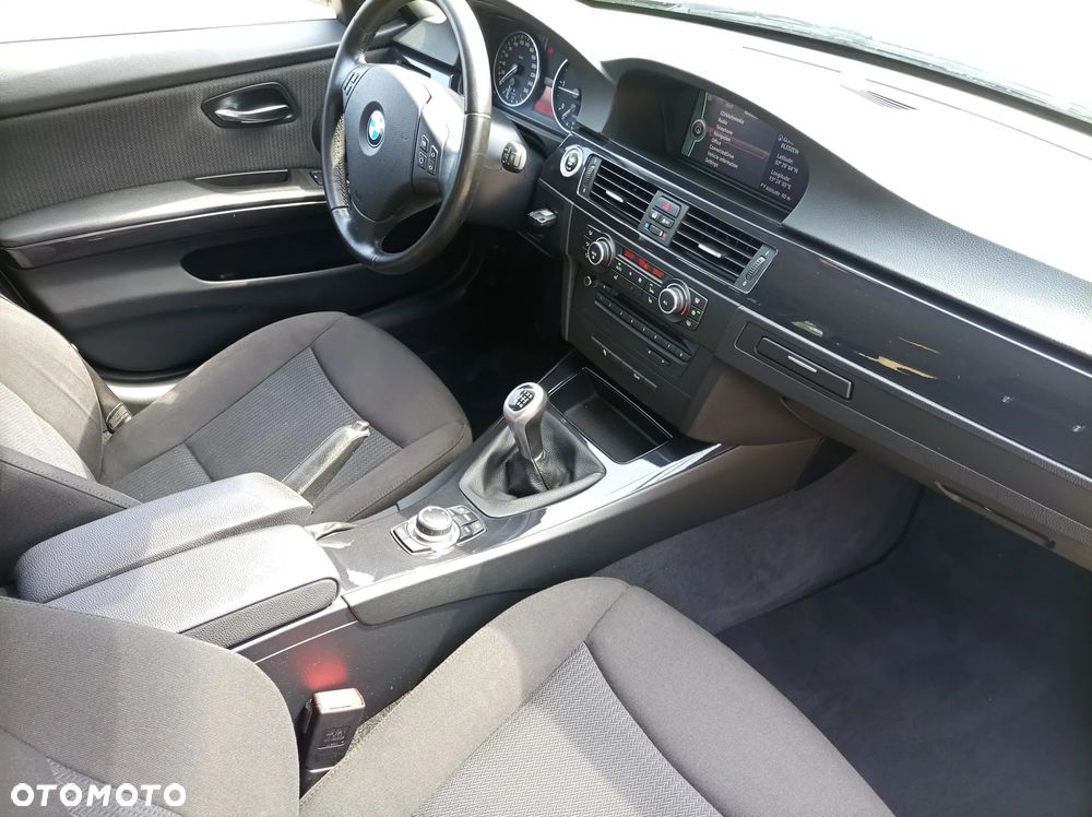 BMW Seria 3 320d DPF Blue Performance Edition Sport - 16