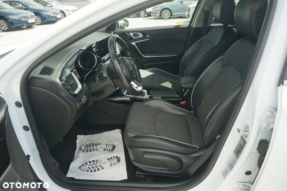 Kia Ceed 1.5 T-GDI Business Line - 21