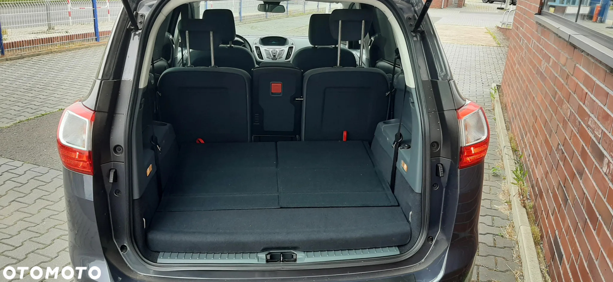 Ford Grand C-MAX - 15