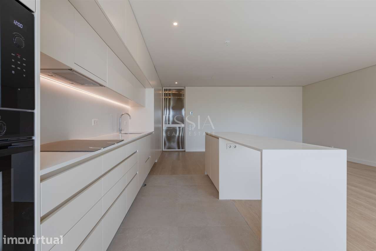 Apartamento T2 Na Primeira Linha de Mar - Grande imagem: 3/24