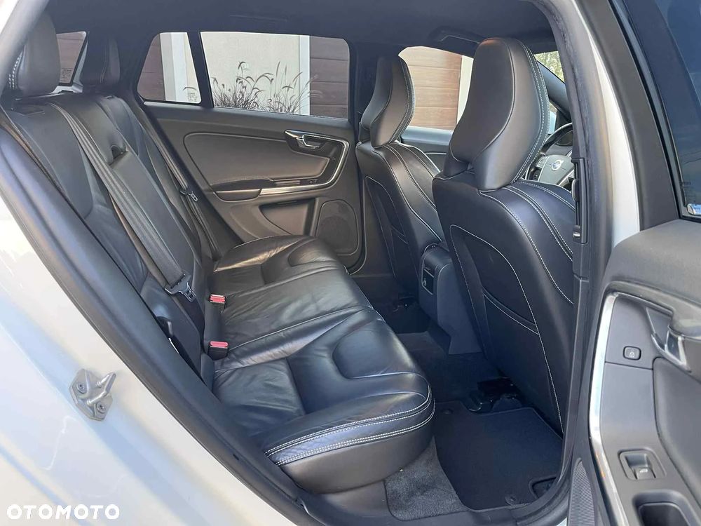 Volvo V60 D2 Geartronic Powershift Edition Pro - 21