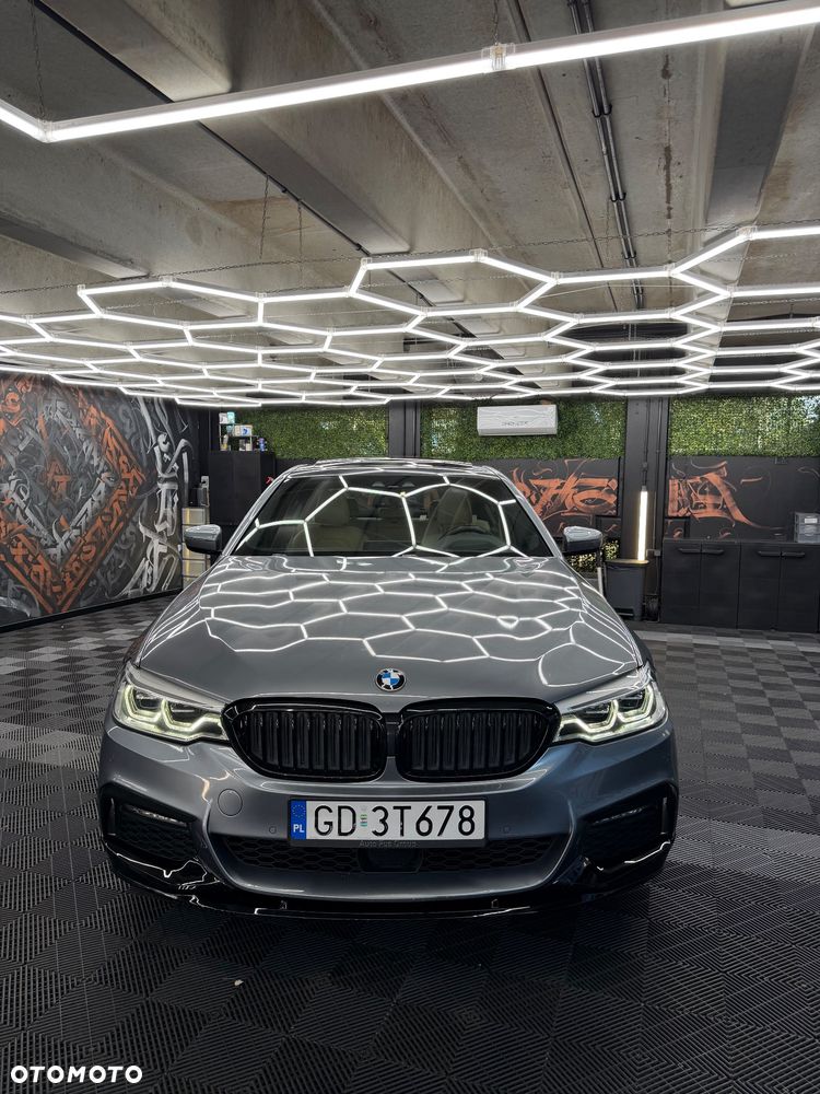 BMW Seria 5 540i M Sport sport - 11