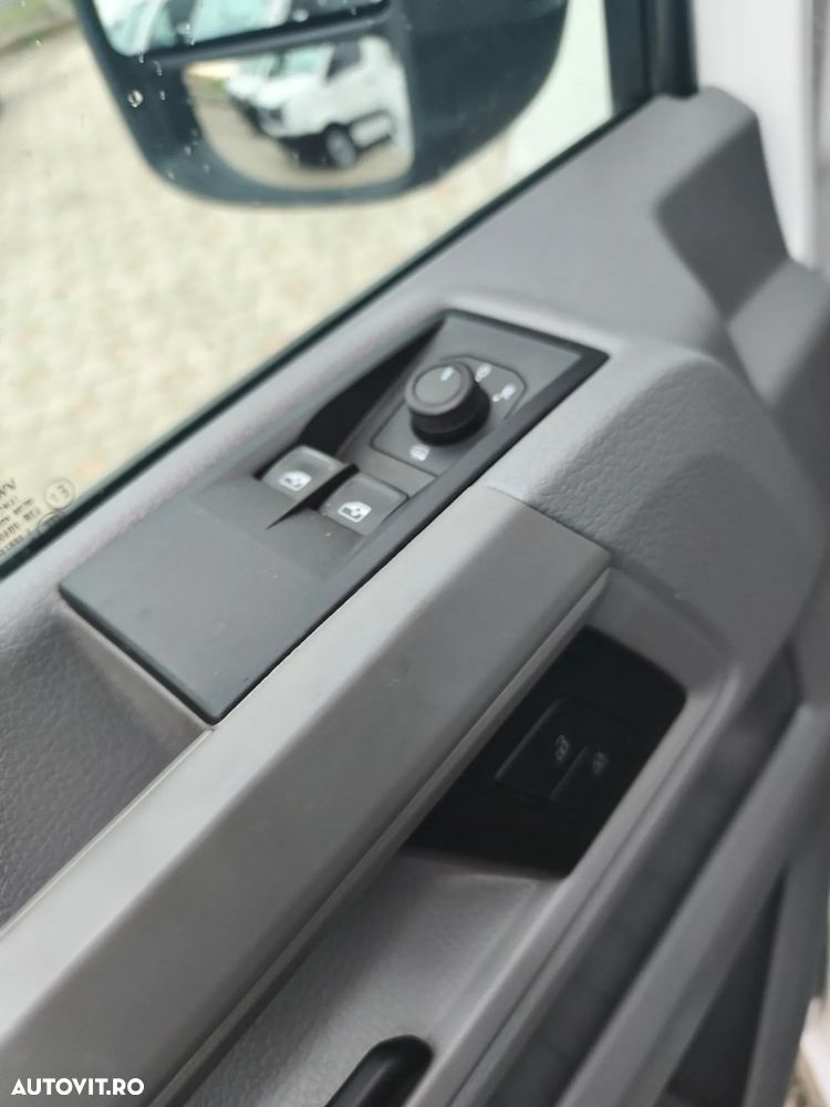 Volkswagen Crafter - 13