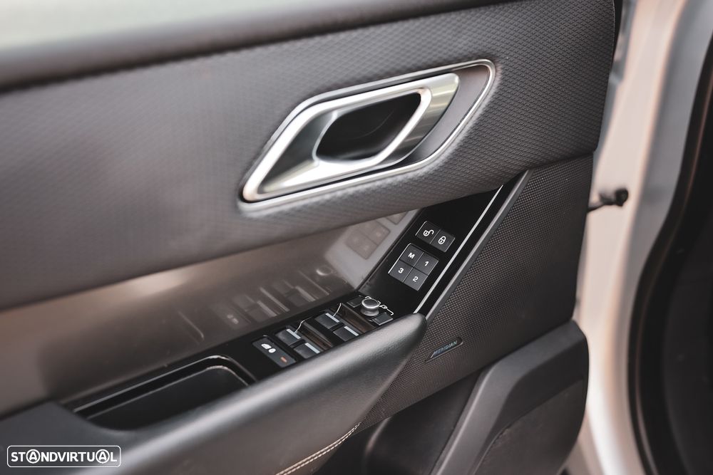 Land Rover Range Rover Velar D200 Dynamic SE - 10