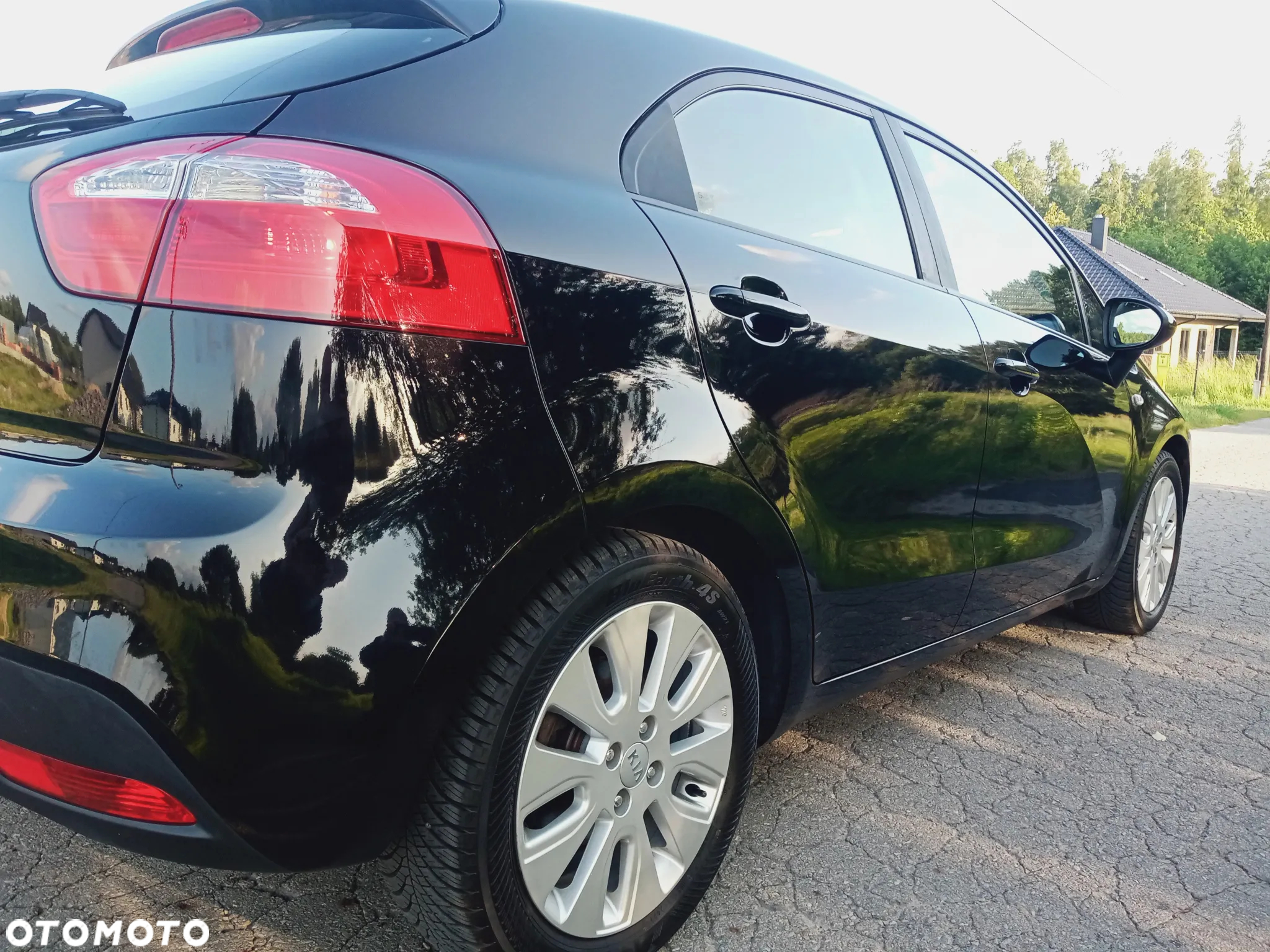 Kia Rio - 11