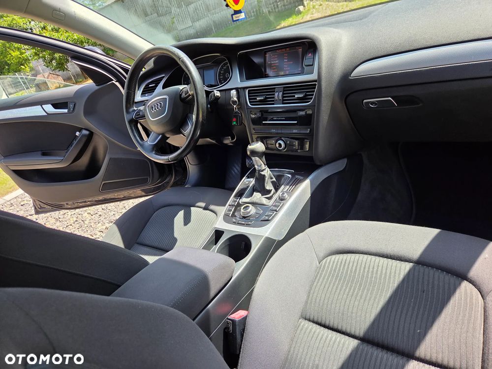 Audi A4 Avant 2.0 TDI - 14