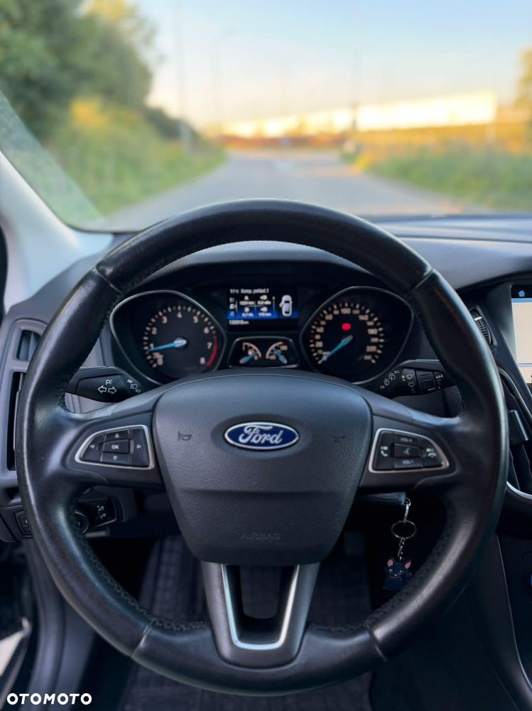Ford Focus 1.6 SYNC Edition - 6