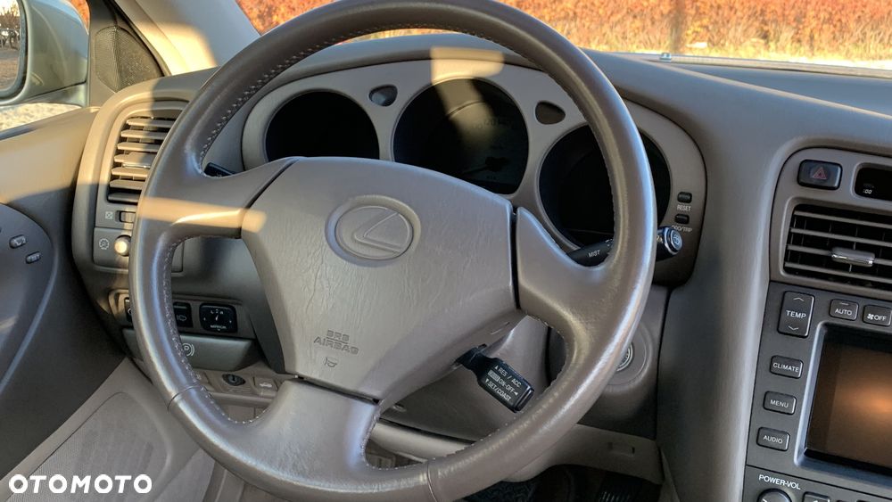 Lexus GS - 21