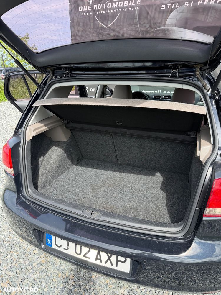Volkswagen Golf 1.2 TSI Team - 11