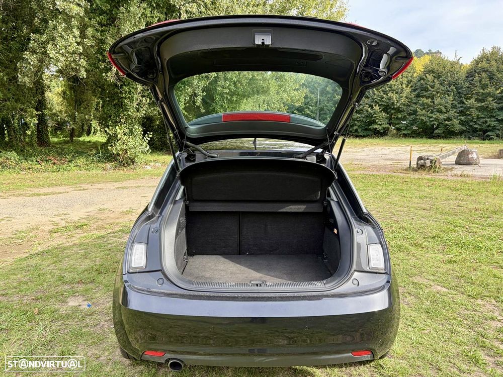 Audi A1 1.6 TDI S line edition - 14