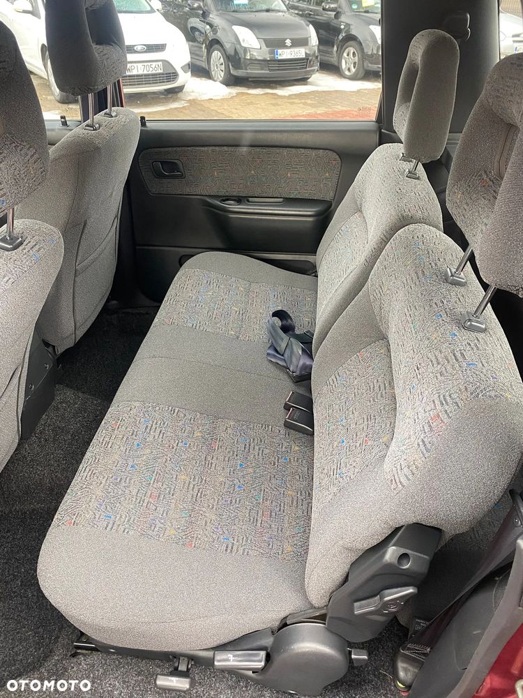 Hyundai Santamo 2.0 - 14